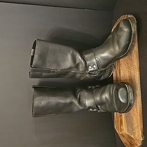 Roebuck Black Leather Boots